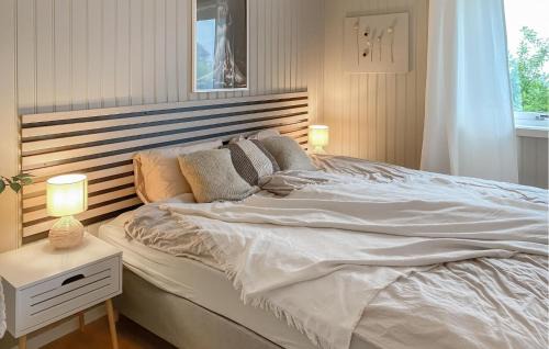 Hyllestad House | Gorgeous Home In Sørbøvågen With Wifi