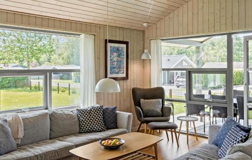 Kongsnæs House | Gorgeous Home In Stubbekøbing With Wifi