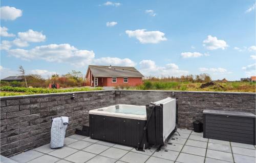 Skaven Strand House | Gorgeous Home In Tarm With Kitchen