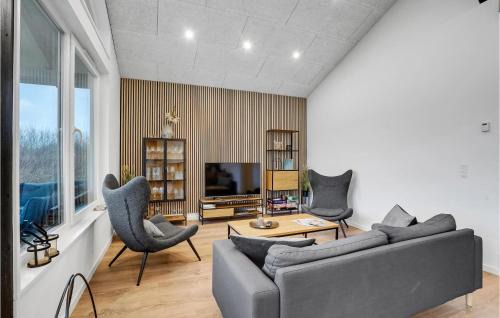 Thyholm House | Gorgeous Home In Thyholm With Wifi
