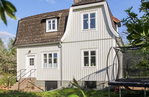 Tingsryd Municipality House | Gorgeous home in Tingsryd with kitchen