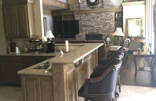 Pawhuska House | Gorgeous Home In Upscale Neighborhood - Room For The Whole Family 4 bedrooms!