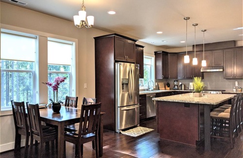 Sammamish House | Gorgeous home surrounded by woods near Redmond, family friendly, peaceful!