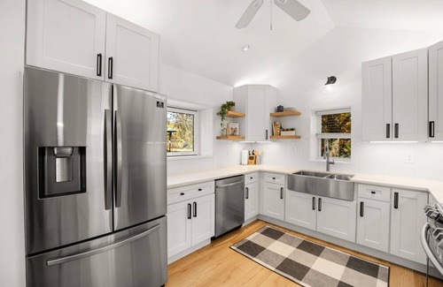 Lutherville Timonium House | * Gorgeous Loft Style House w/Luxury, Charm, & Comfort *