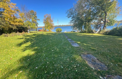 Cobden House | Gorgeous lack front and Amazing sunset . Retreat: Fun, Relaxation, and Nature.