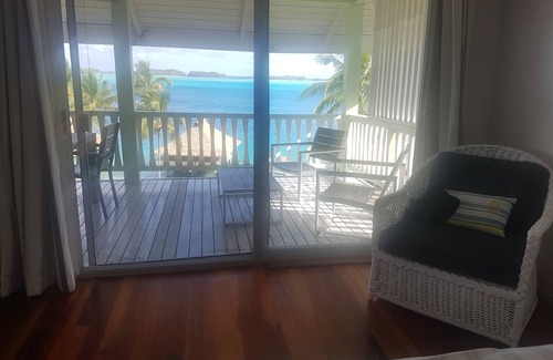 Bora Bora Villa | Gorgeous Lagoonfront Villa In Bora Bora Perfect spot for honeymooners & families