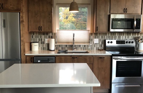 Mount Park House | Gorgeous Mountain Views - 10 min to downtown