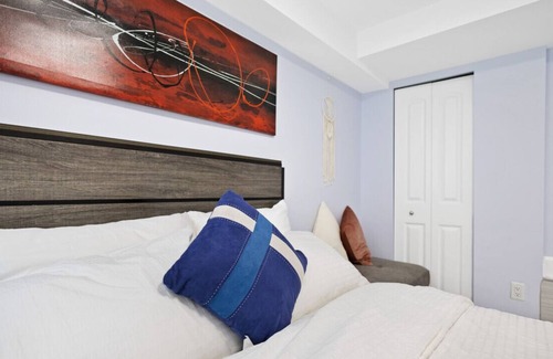 Newton Condo | Gorgeous Newly Renovated 2 Bedroom suite!