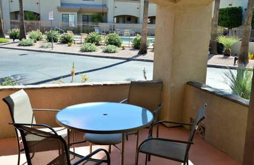 South Scottsdale Condo | Gorgeous Old Town Getaway