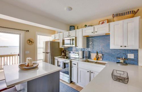 Onekama Apartment | Gorgeous Onekama Condo with Pool and Lake Access!
