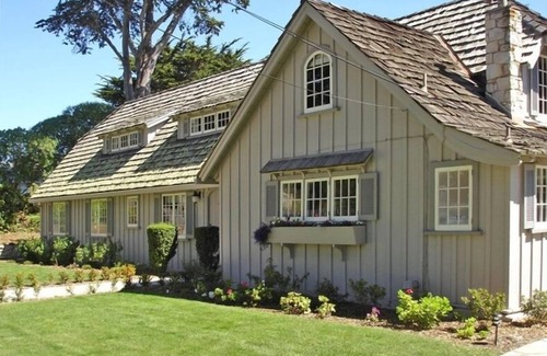 Carmel Point House | Gorgeous Redwood Home Steps to the Beach