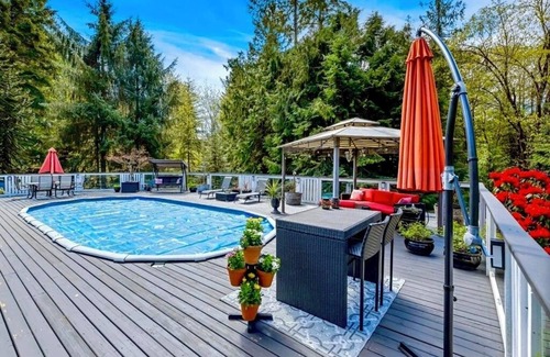 North Cowichan House | Gorgeous rural home with pool 10 minutes from town