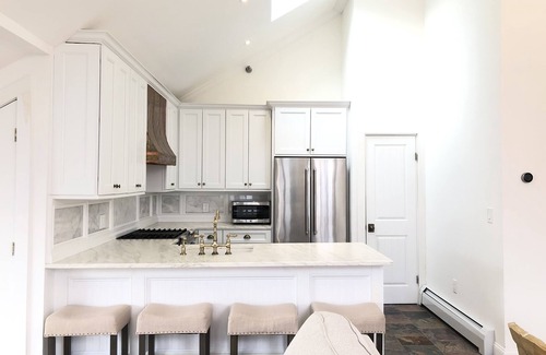 Ludlow Condo | Gorgeous Slopeside Winterplace/Okemo Vail Resorts Available Feb holiday/March!