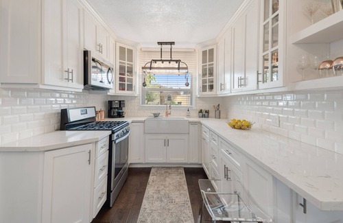 South Redlands House | Gorgeous South Redlands, CA 3 bed 2 bath Midcentury Modern!