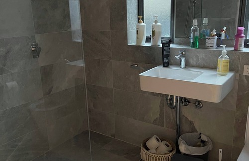Freshwater Apartment | Gorgeous studio in charming Freshwater