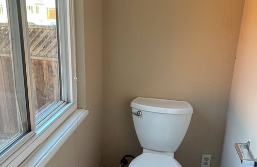 Castro Valley Apartment | Gorgeous Studio with private bath and private entry close to Bart