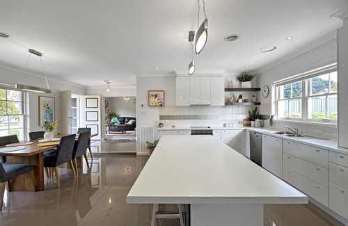 Hamilton House | Gorgeous two bedroom home with lake views!