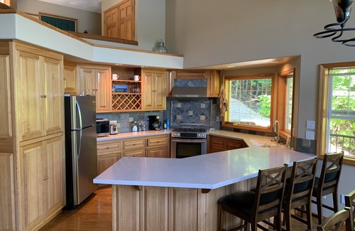 Priest River House | Gorgeous Waterfront Pend Oreille River -Lake Pend Oreille