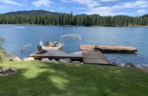 Priest River House | Gorgeous Waterfront Pend Oreille River -Lake Pend Oreille