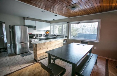 Scugog Cottage | Gorgeous Waterfront Cottage 1 Hour from Toronto
