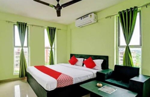 New Town Hotel | Goroomgo Green Oasis Inn Kolkata