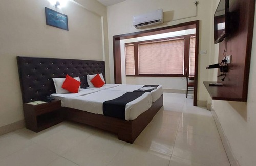 Bhubaneshwar Hotel | Goroomgo Hotel Tripletree Bhubaneswar