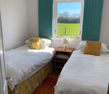 Lasswade House | Gorton House and Cottages