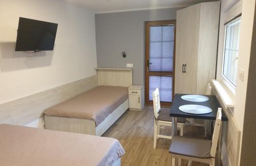 Smoldzinski Las House | Gospodarstwo agroturystyczne , Pod Dębem'