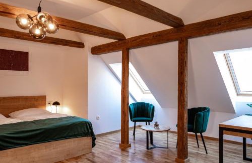 Dobrna Hotel | Gostišče Pod Kostanji