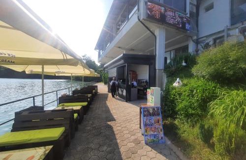 Medvode Bed & Breakfast | Gostisce Jezero