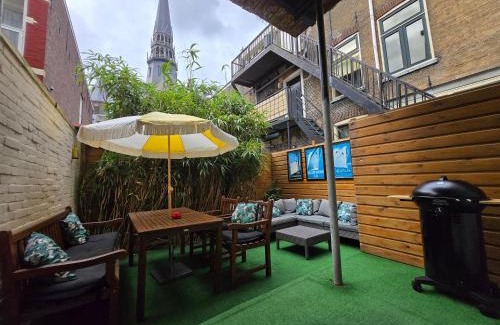 Gouda Apartment | Gouda city center apartment with private garden and 2 bicycles