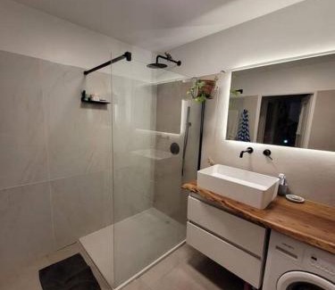 Musicians Quarter Apartment | Gounod - Spacieux T2 - idéal pour couple