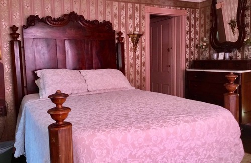 Milton Bed & Breakfast | Governor's Bed and Breakfast