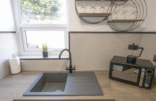 Port-Eynon Apartment | Gower Hideaway - 2 Bed Apartment - Ocean Breeze