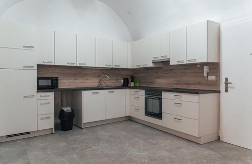 Krems an der Donau Apartment | Gozzo Woods