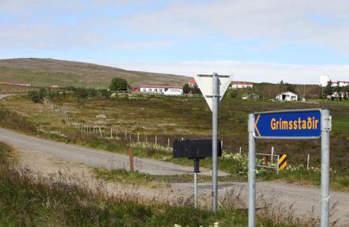 Reykholt Villa | Grímsstaðir holiday home - Family friendly