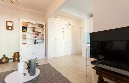 Santa Engracia Apartment | Graça Garden Home