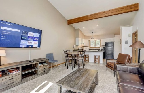 Lake Delton Condo | Grace-Jo @ Tamarack Highland 5