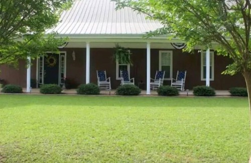 Wheeler House | Grace On Trace Homestead BnB (Lower Level)