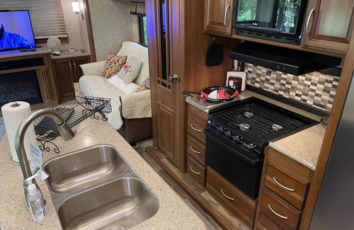 Fellowship House | Graceland RV Glamping internet wifi
