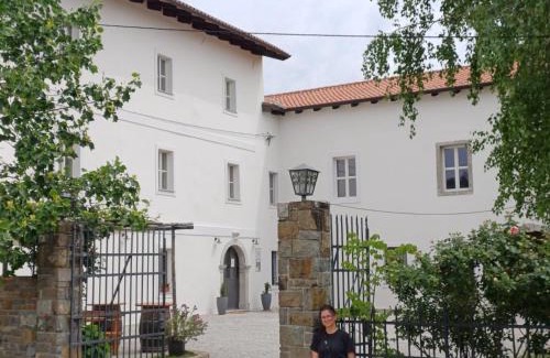Kojsko Bed & Breakfast | Grad Kojsko