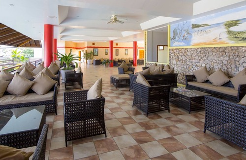 Black Rock Resort | Grafton Beach Resort