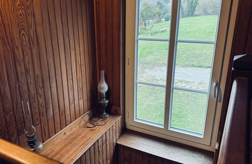 Coucy-le-Chateau-Auffrique House | Grandma's. Pets welcome!
