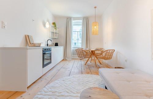 Sankt Polten Apartment | Gran.Suite - Central Station