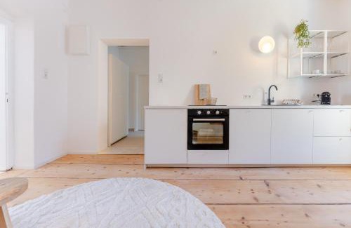 Sankt Polten Apartment | Gran.Suite - Central Station