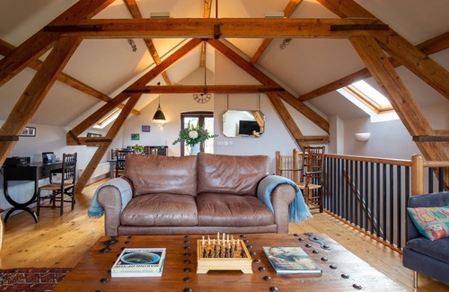 Great Wolford House | Granary at Rectory Farm - sleeps 5 guests in 3 bedrooms