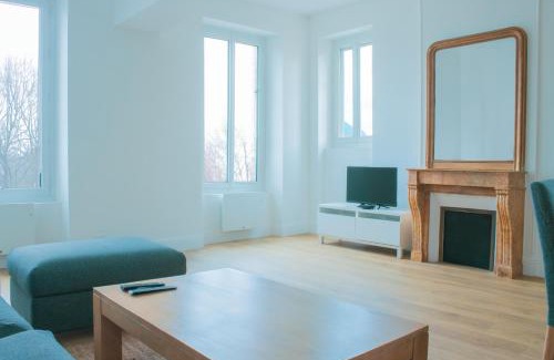 Mantes-la-Jolie Apartment | Grand 2P vue seine