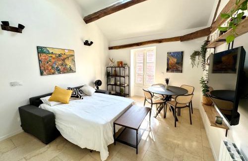 Marly-le-Roi Apartment | Grand 35m2 calme - Famille & pro, près Versailles