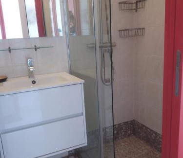 Saint-Hippolyte Apartment | GRAND APPARTEMENT CALME et AGREABLE