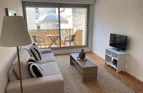 Avignon City Centre Apartment | Grand appartement intra-muros, clim, calme, ascenseur